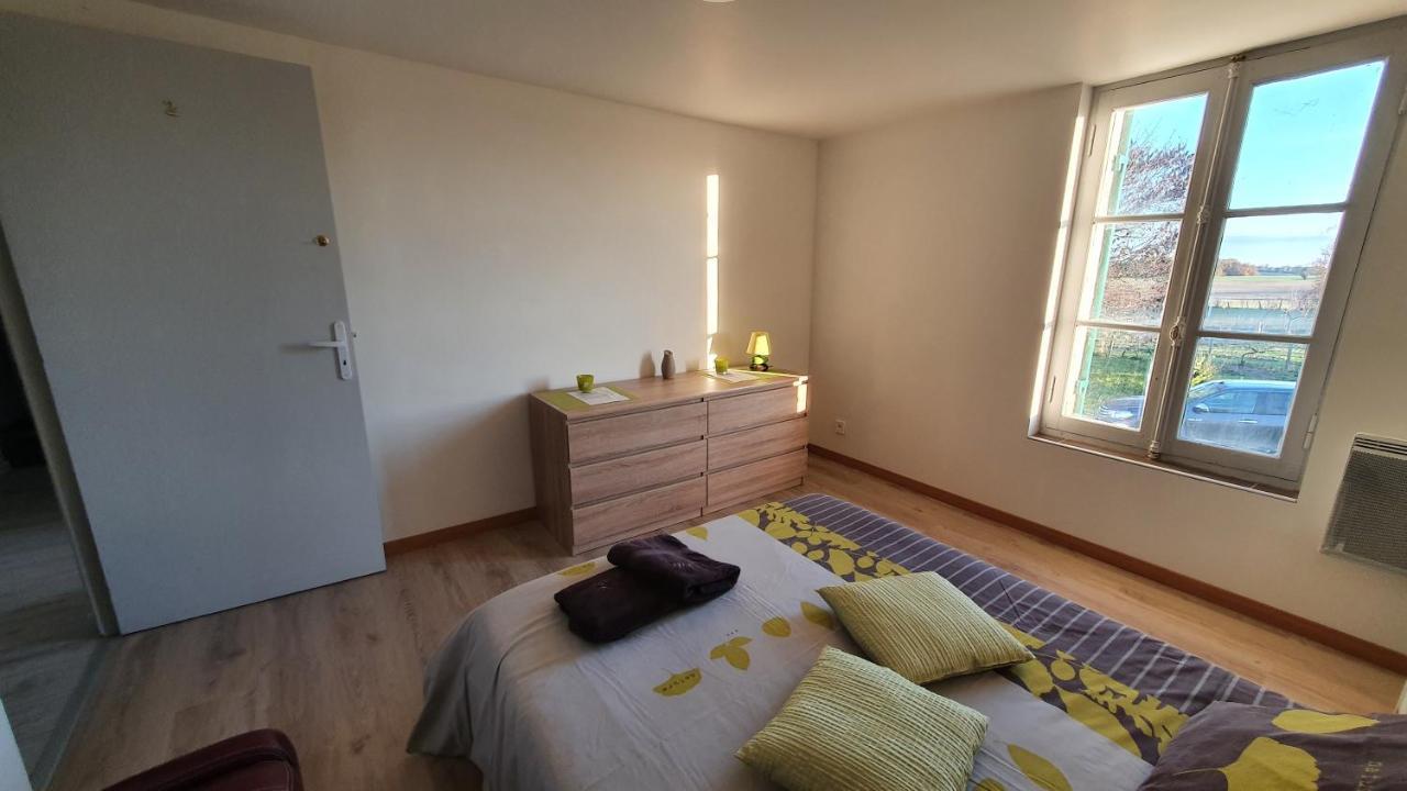 Grande Maison Avec Jardin, Animaux,Au Calme Yviers 外观 照片