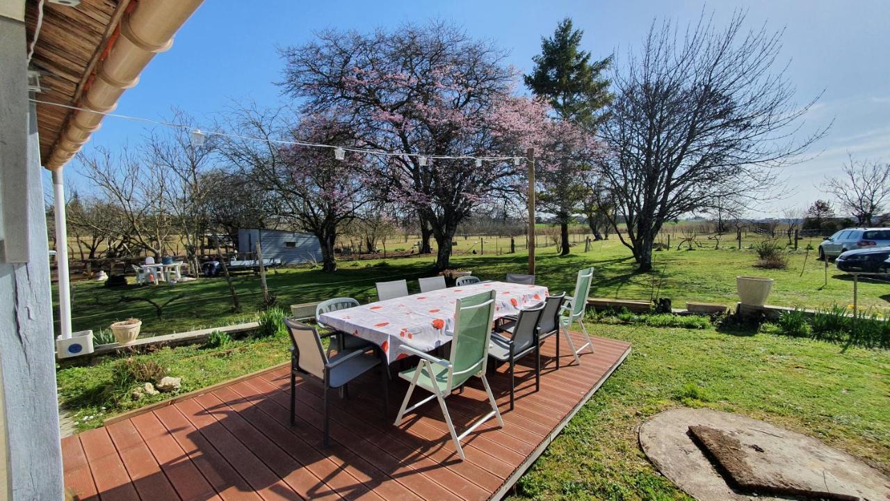 Grande Maison Avec Jardin, Animaux,Au Calme Yviers 外观 照片
